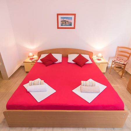 Katarina Apartments Rab Town Ngoại thất bức ảnh