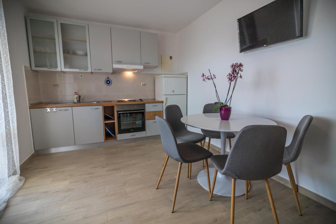 Katarina Apartments Rab Town Ngoại thất bức ảnh