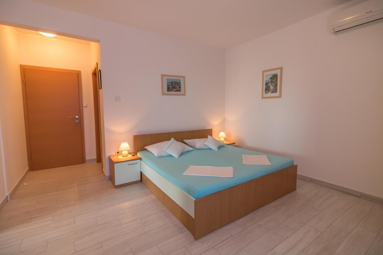 Katarina Apartments Rab Town Ngoại thất bức ảnh