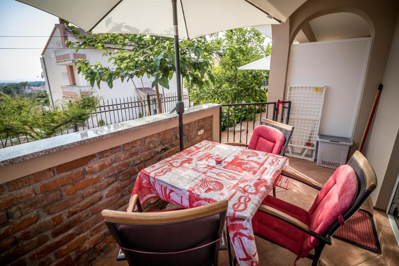 Katarina Apartments Rab Town Ngoại thất bức ảnh