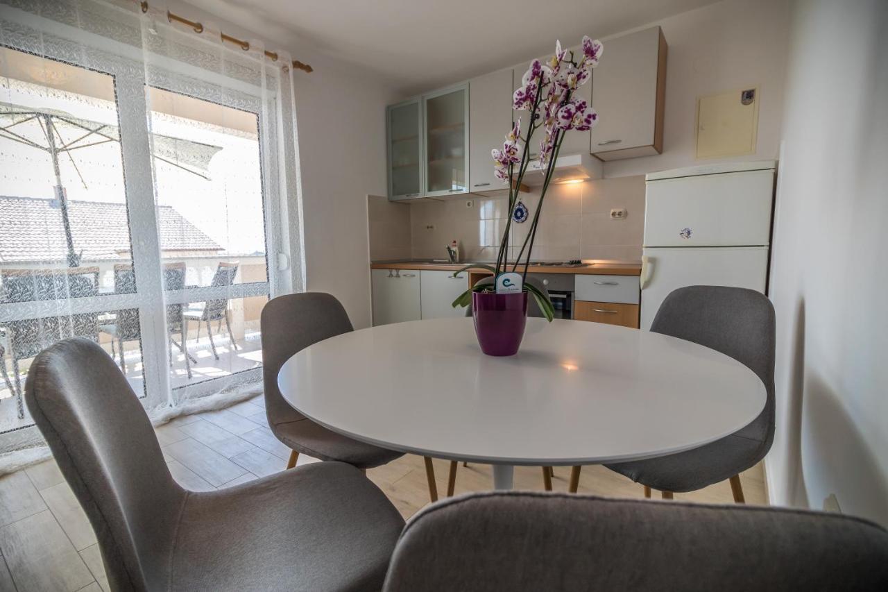 Katarina Apartments Rab Town Ngoại thất bức ảnh